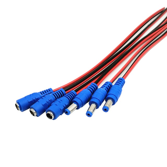 Blue DC cable